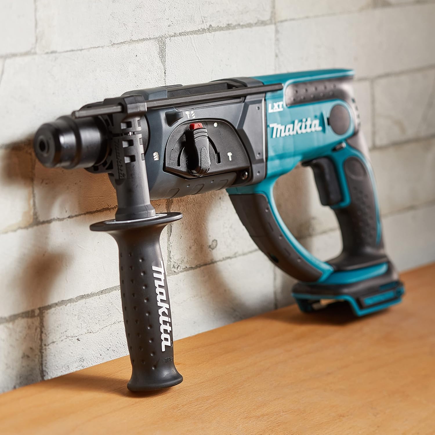 Makita DHR202Z Accu-boorhamer 18V – Krachtige 3-in-1 combihamer voor elke klus